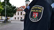 Na Městské polici v Doksech chybí strážníci. Město má v současné době jen dva.