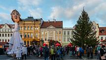 Rozsvícení vánočního stromu v České Lípě s koncertem Ewy Farne.