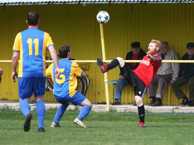 Lokomotiva Česká Lípa - Mimoň 2:2 (0:2).