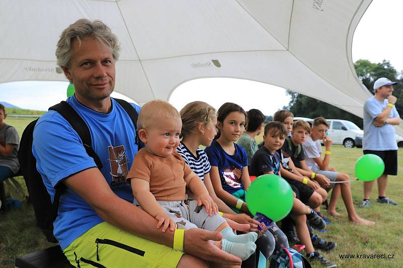 Novou naučnou trasu otevřeli v sobotu v Kravařích. Liščí stezka s osmi zastávkami je dlouhá necelých 5,5 kilometru.