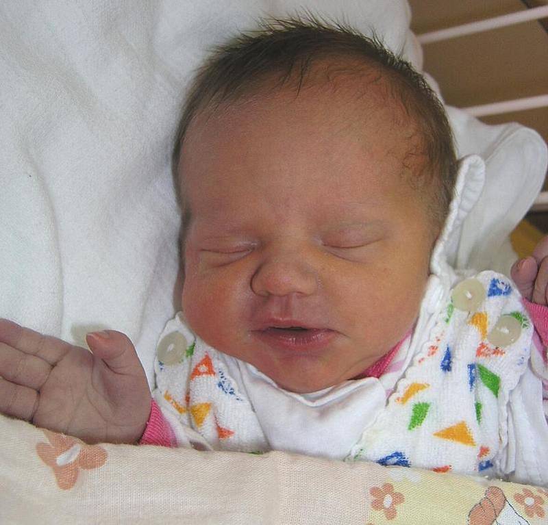 Mamince Ivaně Hájkové z Horní Libchavy se 9. března v 8:14 hodin narodila dcera Nikola Hájková. Měřila 46 cm a vážila 2,66 kg. 
