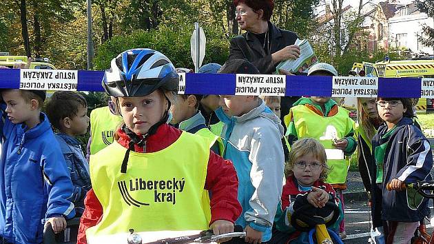 Přes pět set dětí navštívilo českolipské dopravní hřiště v rámci akce Den bez aut, který byl završením Evropského týdne mobility.