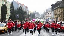 Tradiční masopust ve stylu brazilského karnevalu přilákal tisíce lidí a bylo se na co dívat. Kromě průvodu plného více jak dvou set masek nechyběl závod Historická lyže.