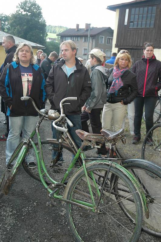 Fandové bicyklů vzdali v Horní Polici hold slavné značce Achilles. 