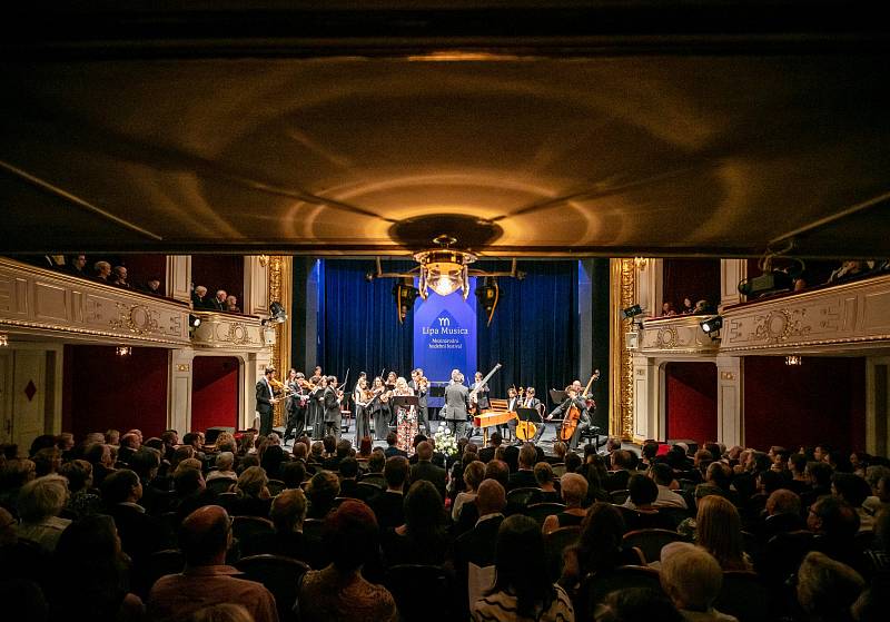 17. ročník Mezinárodního hudebního festivalu Lípa Musica odstartoval dlouho očekávaným galakoncertem přední světové mezzosopranistky Magdaleny Kožené.