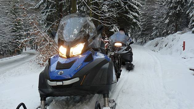 Na tratě kolem Nového Boru vyjela nová technika SKI Polevsko.