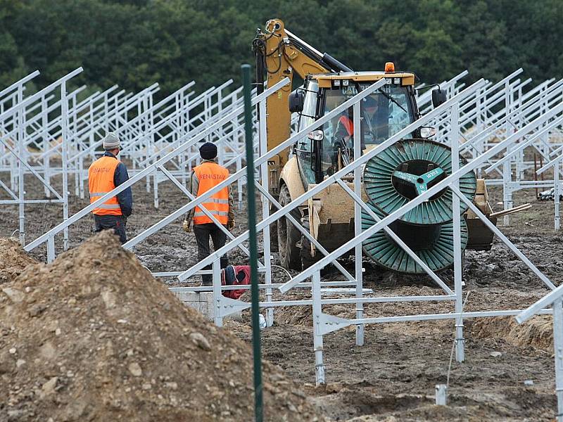 Na území Ralska vyrostou další solární elektrárny.