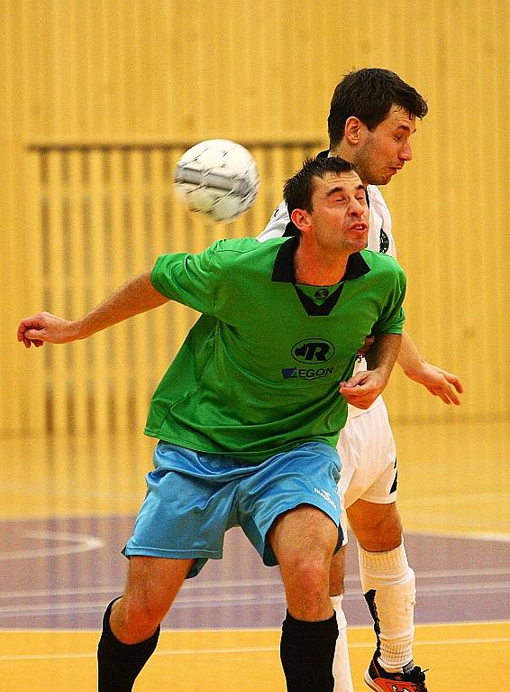 První semifinálový zápas play-off 2. ligy futsalu mezi českolipskými Démony a týmem z Hradce Králové vyhráli domácí borci 8:3. O první dva góly Démonů, které tým postavily na nohy, se postaral Milan Soukup. 