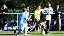 Fotbalisté Kamenice (pruhované dresy) doma porazili Žandov 6:0!