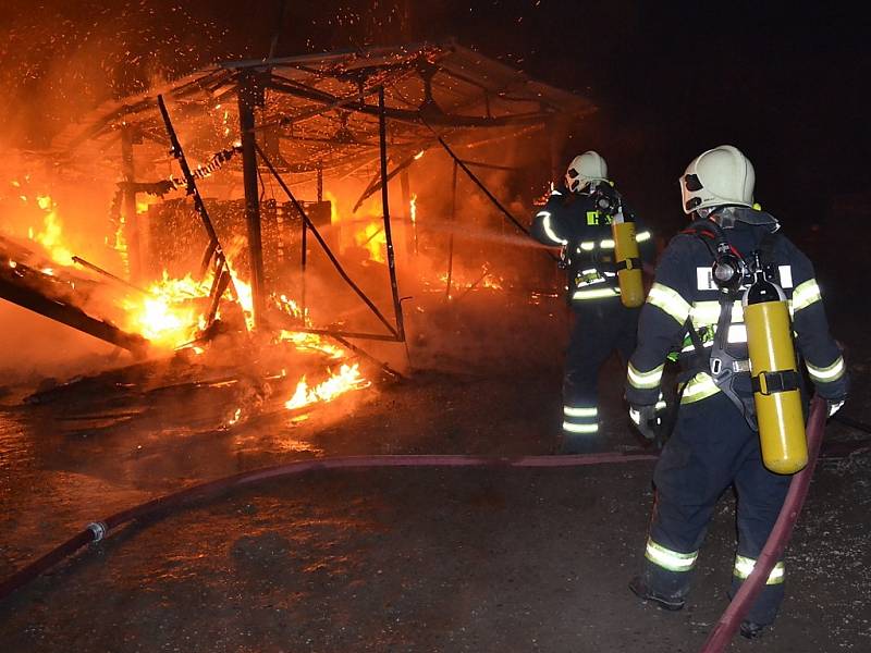 Úterní požár v Dubnici.