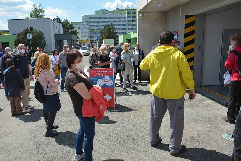 Očkovací centrum v České Lípě se přestěhovalo z kulturního domu Crystal do areálu českolipské nemocnice.