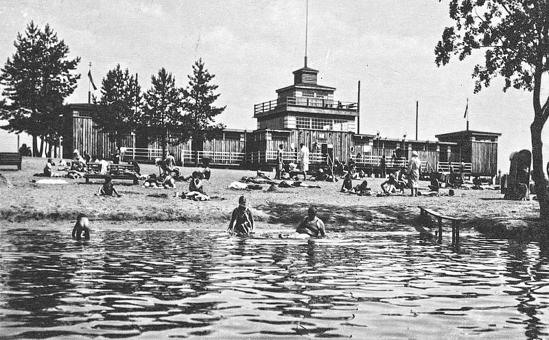 Hradčanský rybník okolo roku 1940.