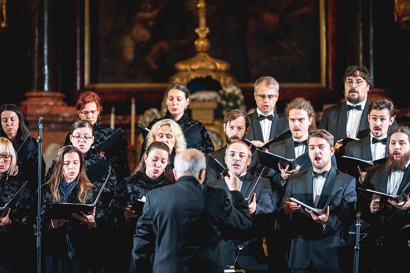 Závěrečný koncert festivalu Lípa Musica hostil v českolipské bazilice Všech svatých Český filharmonický sbor Brno.