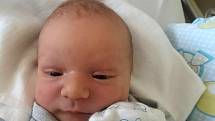Rodičům Karolíně Schneiderové a Denisu Gáborovi se v pondělí 19. září v 15:53 hodin narodil syn Brayen Schneider. Vážil 3,70 kg.