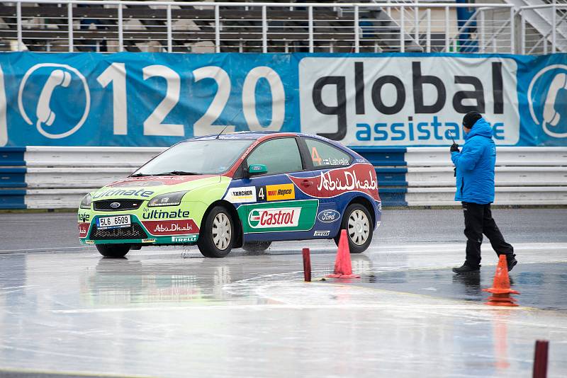 První kurz bezpečné jízdy se uskutečnil v neděli 6. ledna 2019 na autodromu v Sosnové u České Lípy.