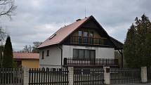 Dům v Zákupech na Českolipsku, kde Ivan Roubal zavraždil taxikáře.