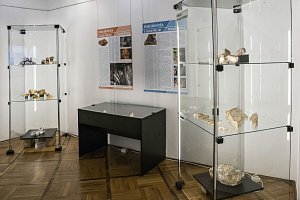Krátkodobá výstava představuje vznik Ještědského hřbetu, dominanty Libereckého kraje.
