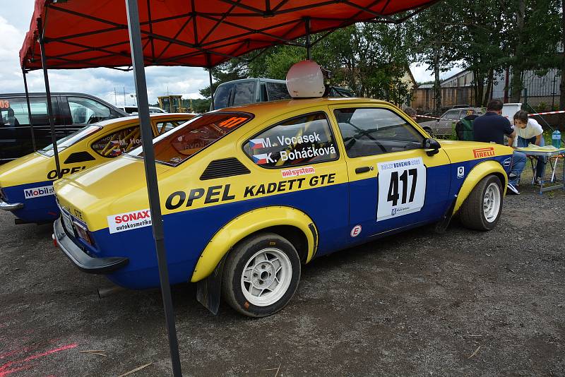 Rally Bohemia na autodromu v Sosnové v pátek 9. července.