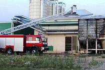 Pila v Srní přerušila výrobu poté, co na pracovišti třikrát hořelo. 