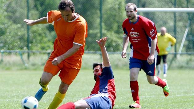 Okresní přebor: Dubice - Horní Police 4:1 (3:0).