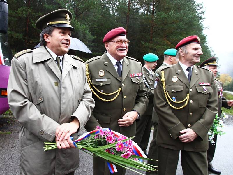 Memoriál generálmajora Antonína Sochora se konal ve Stráži pod Ralskem a Novém Boru.