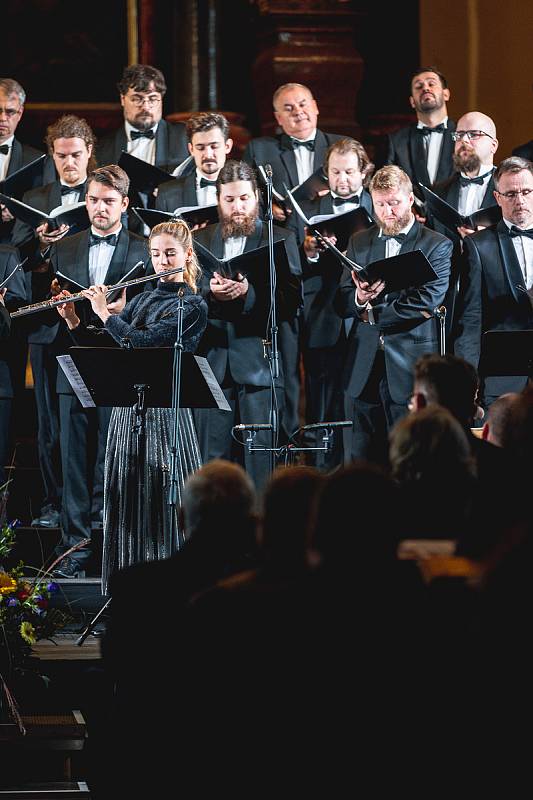 Závěrečný koncert festivalu Lípa Musica hostil v českolipské bazilice Všech svatých Český filharmonický sbor Brno.