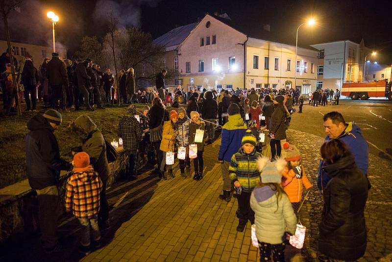 Novoroční ohňostroj ve Skalici u České Lípy.