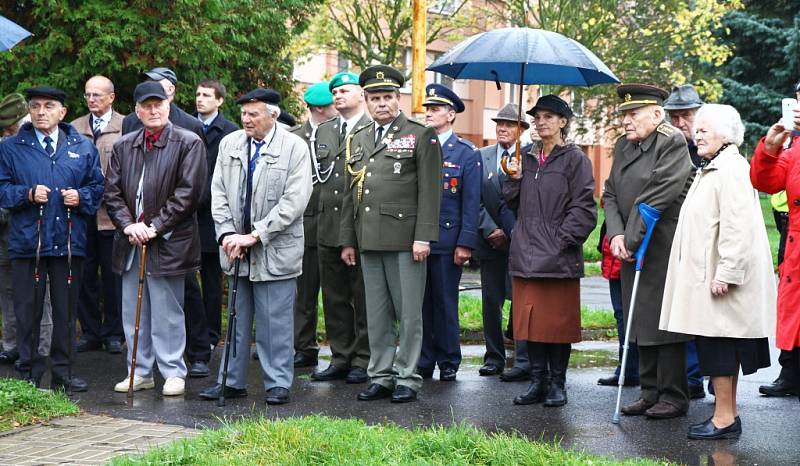 Memoriál generálmajora Antonína Sochora se konal ve Stráži pod Ralskem a Novém Boru.