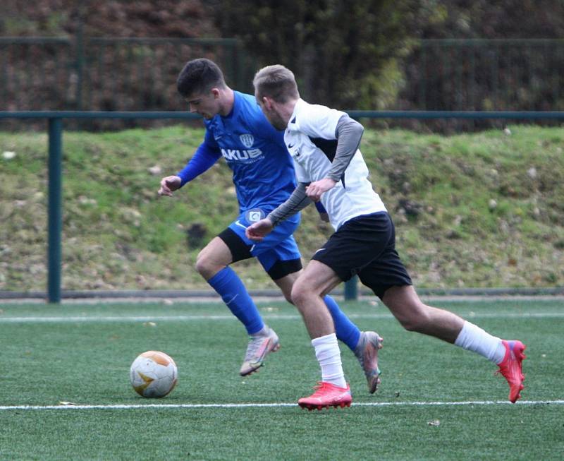 Fotbalisté Arsenalu Česká Lípa prohráli v přípravě s Hrádkem nad Nisou 2:5.