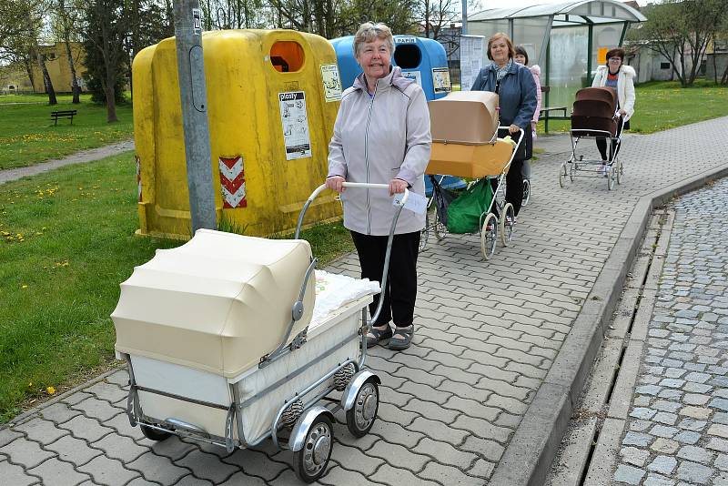 Mimoň byla hlavním městem dětských kočárků.