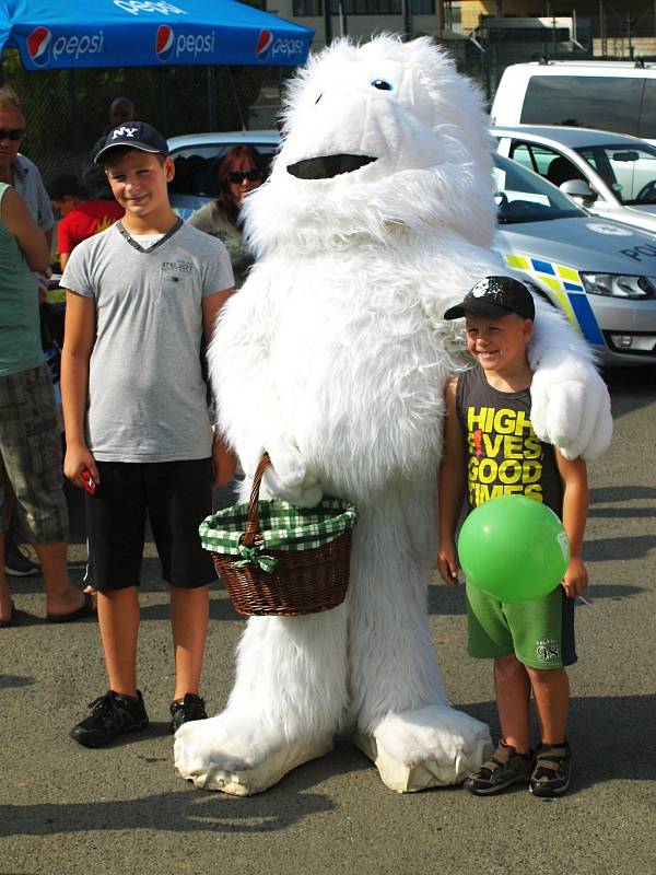 Den s policií na autodromu v Sosnové.