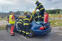 Na autodromu v Sosnové došlo v pátek 25. srpna odpoledne k dopravní nehodě, při které auto ve velké rychlosti narazilo do svodidel.