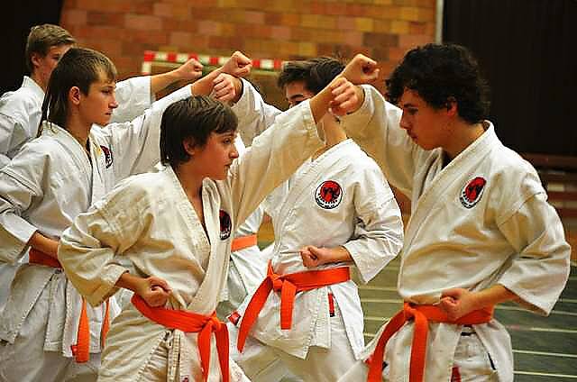 Sport Relax pořádal seminář s názvem Karate nás baví.