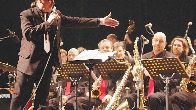 Big band CL si svůj čas na podiu náležitě užil.