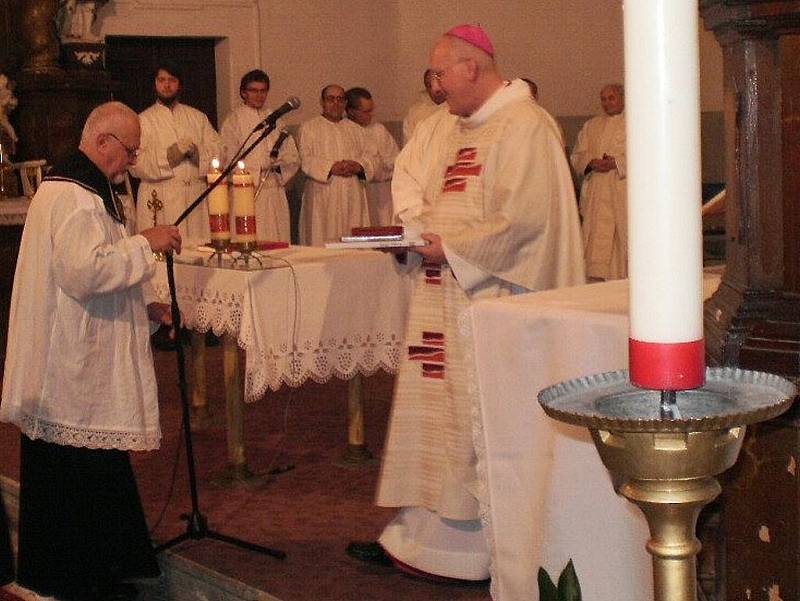 Čtyři sta padesát let uplynulo od vysvěcení kostela sv. Alžběty ve Cvikově. Toto významné výročí si Cvikovští připomínají po celý rok. Oslavy vyvrcholily pontifikální mší svatou, kterou celebroval litoměřický biskup Jan Baxant.