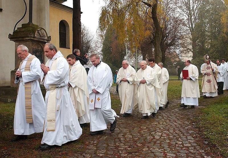 Čtyři sta padesát let uplynulo od vysvěcení kostela sv. Alžběty ve Cvikově. Toto významné výročí si Cvikovští připomínají po celý rok. Oslavy vyvrcholily pontifikální mší svatou, kterou celebroval litoměřický biskup Jan Baxant.