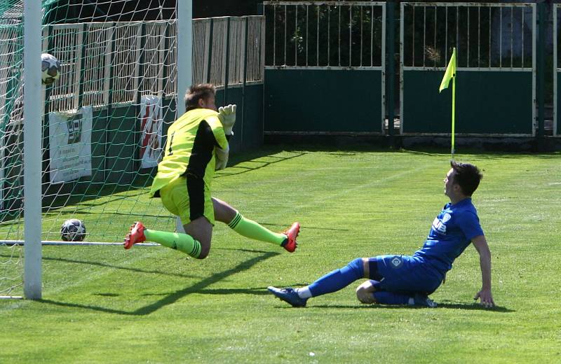 Divize: Meteor Praha - Arsenal Česká Lípa 0:2 (0:0).