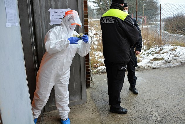 Strážníci Zdeněk Šafránek a Dalibor Pospíšil z Městské policie v České Lípě se do služby těší. Své povolání berou jako poslání, při kterém dbají na pořádek, ale mohou pomáhat svým spoluobčanům v řadě obtížných okamžiků. Nevyjímaje ani ty jedince, s nimiž 