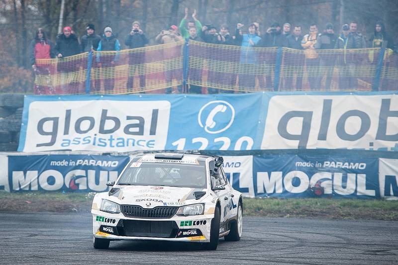 Tradiční setkání mistrů ukončilo motoristickou sezonu na Autodromu v Sosnové.