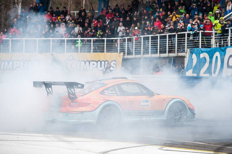 Tradiční setkání mistrů ukončilo motoristickou sezonu na Autodromu v Sosnové.