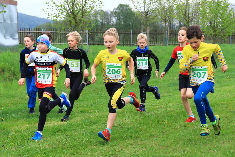 V Brništi odstartoval šestý ročník běžeckého závodu Brnišťský půlmaraton.