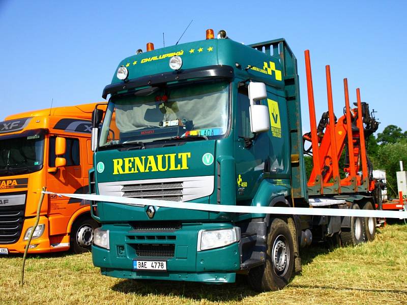 Soutěžní sezona otevřeného mistrovství ČR v Truck trialu pokračovala o víkendu ve Stráži pod Ralskem. 