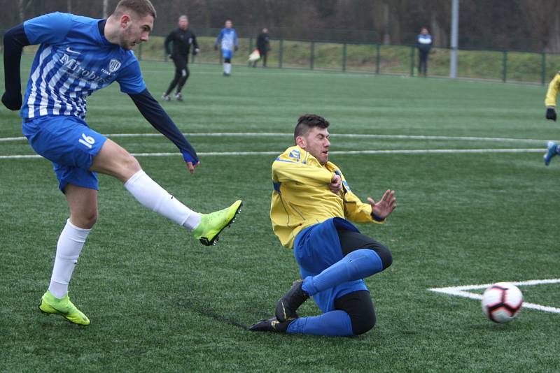 Zimní derby ovládl Arsenal (v modrém). Proti Lokotce se ale nadřel