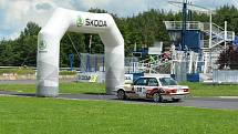 Rally Bohemia na autodromu v Sosnové v pátek 9. července.