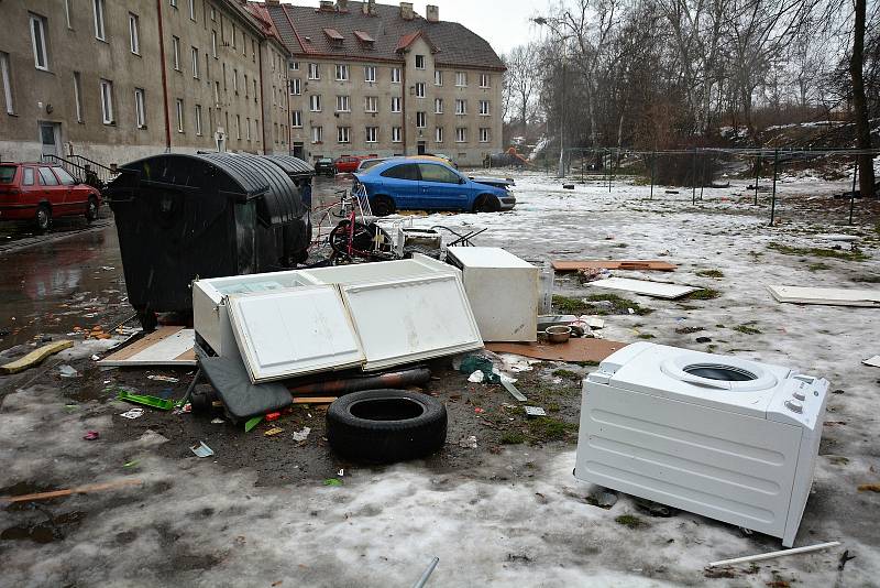 Strážníci Zdeněk Šafránek a Dalibor Pospíšil z Městské policie v České Lípě se do služby těší. Své povolání berou jako poslání, při kterém dbají na pořádek, ale mohou pomáhat svým spoluobčanům v řadě obtížných okamžiků.