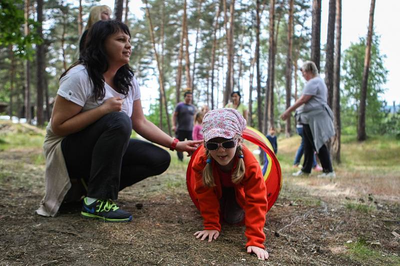 Dnešní Mezinárodní den dětí oslavili ti nejmenší obyvatelé Českolipska na řadě míst už o uplynulém víkendu, například v Dubé, Stráži pod Ralskem a ve Sloupu.