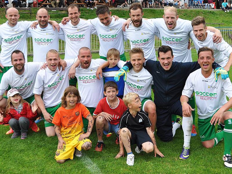 Na fotbalovém stadionu TJ Doksy se v sobotu konal tradiční turnaj v malé kopané Jurčik Cup 2015. Vyhrál tým Soccer reality. 