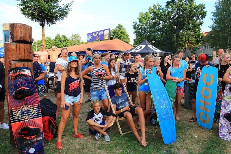 Mistrovství světa ve wakeboardingu a wakeskatingu National championships 2018.