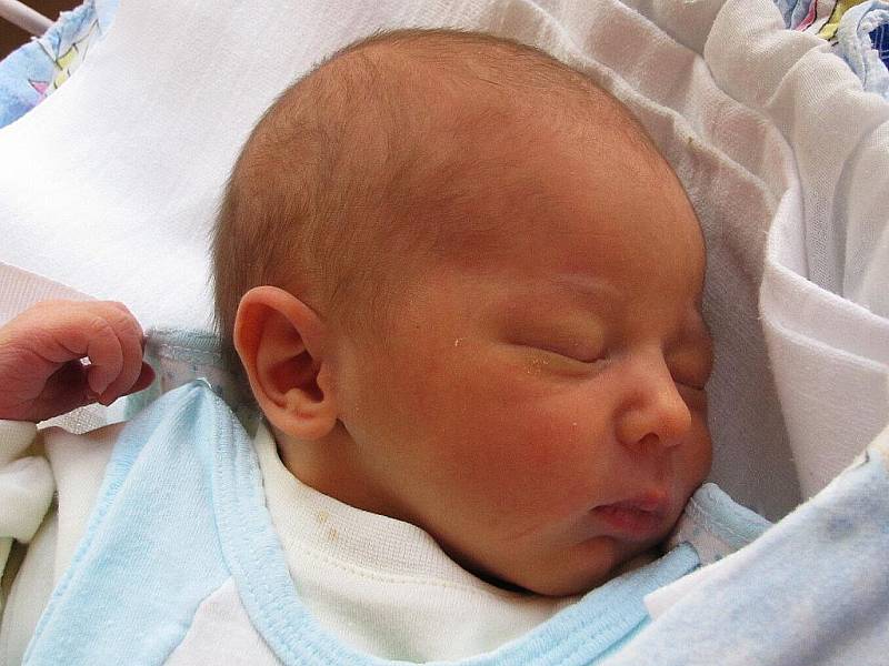 Mamince Monice Kajabové z České Lípy se 26. ledna v 6:49 hod. narodil syn Adam Kajaba. Měřil 47 cm a vážil 3,11 kg.