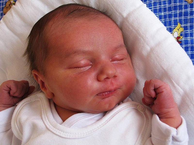 Mamince Ludmile Heroltové z České Lípy se 20. ledna v 1:20 hod. narodil syn Nicolas Herolt. Měřil 51 cm a vážil 4 kg.
